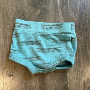 Kate Quinn Canoe Bloomer